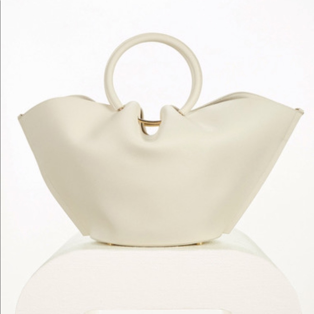 SALE🫶 Cult Gaia Valeska Big tote - Picture 17 of 17